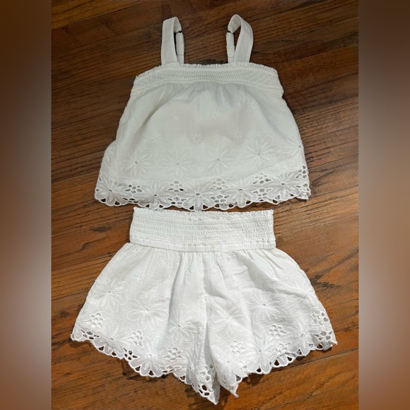 abercrombie kids Other - NEW Abercrombie Kids White Embroidered Shorts Set